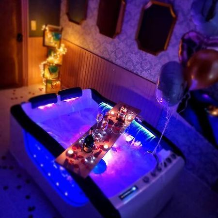 Royal Room Jacuzzi Haut De Gamme Centre Ville Mulhouse Buitenkant foto