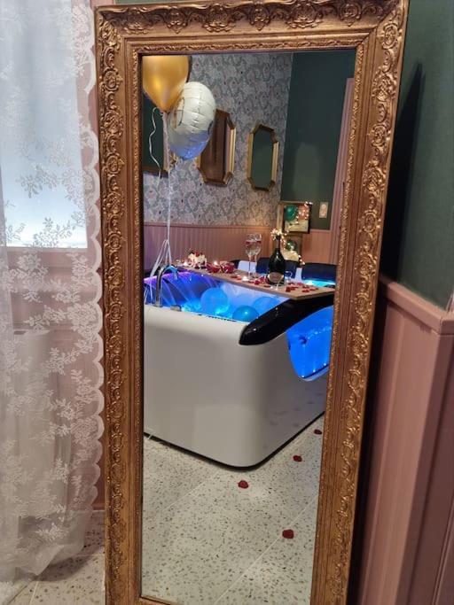 Royal Room Jacuzzi Haut De Gamme Centre Ville Mulhouse Buitenkant foto